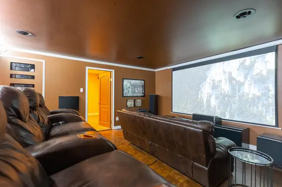 318 Roche Point Drive, North Vancouver For Sale - image 31