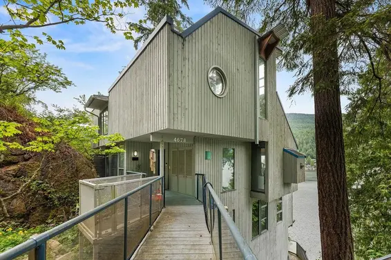 4678 Eastridge Road, North Vancouver For Sale - image 1