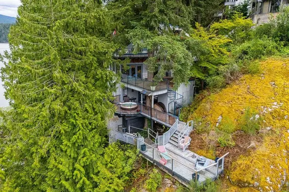 4678 Eastridge Road, North Vancouver For Sale - image 9