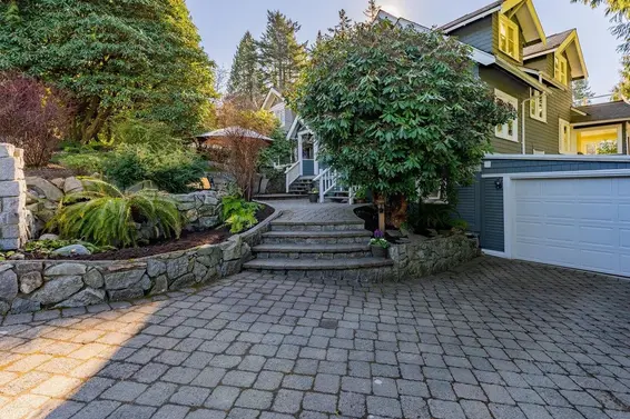 123 East Kensington Road, North Vancouver For Sale - image 1