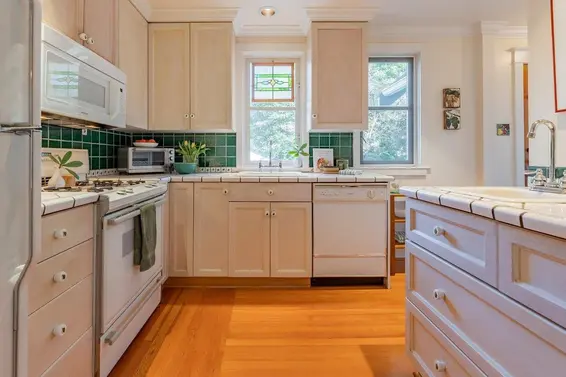 123 East Kensington Road, North Vancouver For Sale - image 25