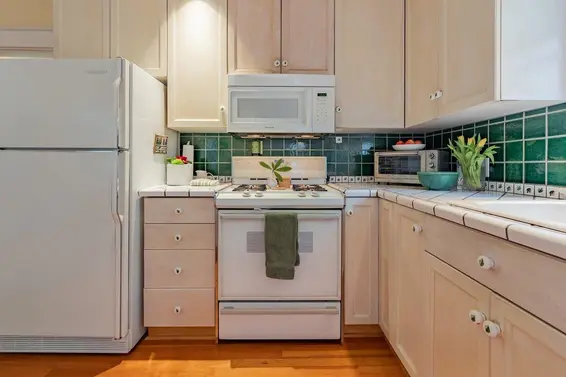 123 East Kensington Road, North Vancouver For Sale - image 27