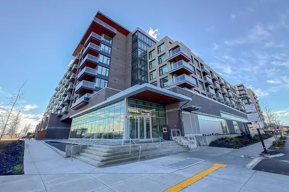 901 755 Harbourside Drive, North Vancouver