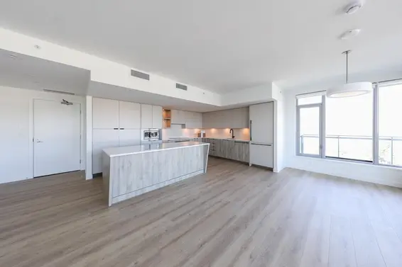 901 755 Harbourside Drive, North Vancouver For Sale - image 2