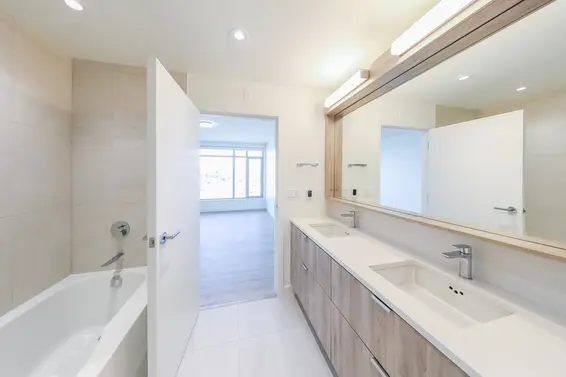 901 755 Harbourside Drive, North Vancouver For Sale - image 9