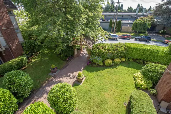 309 843 22nd Street, West Vancouver For Sale - image 22