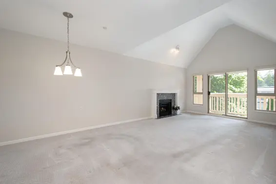 309 843 22nd Street, West Vancouver For Sale - image 3