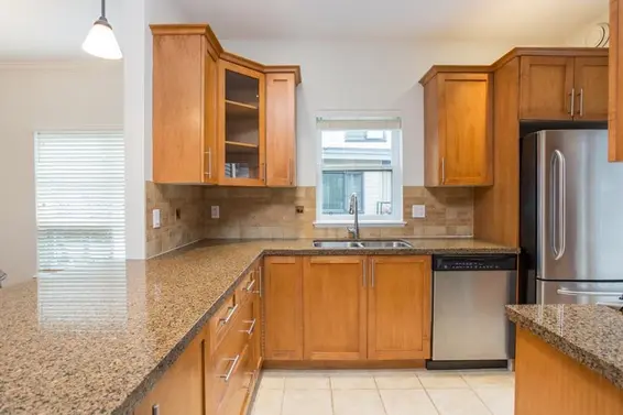 10 3150 Sunnyhurst Road, North Vancouver For Sale - image 5