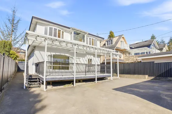 213 West 28th Street, North Vancouver For Sale - image 27