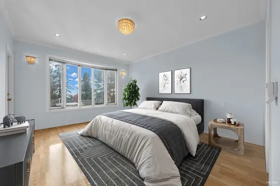 213 West 28th Street, North Vancouver For Sale - image 9