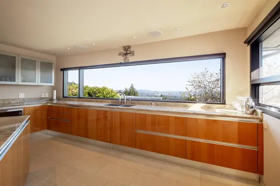 1109 Hillside Road, West Vancouver For Sale - image 6