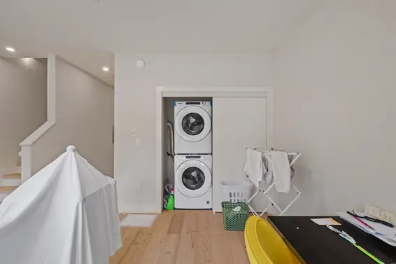 5 115 West Queens Road, North Vancouver For Sale - image 13