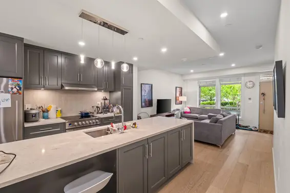 5 115 West Queens Road, North Vancouver For Sale - image 5