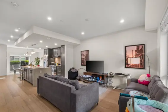 5 115 West Queens Road, North Vancouver For Sale - image 7