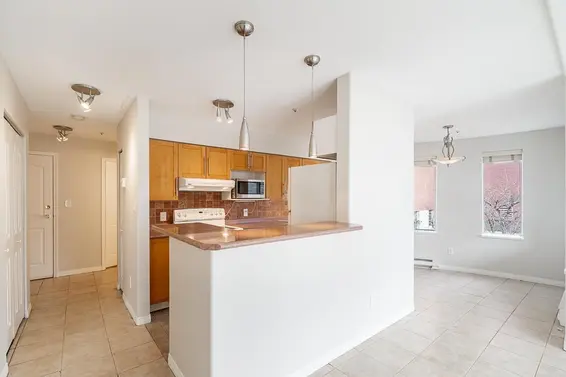 101 120 East 2nd Street, North Vancouver For Sale - image 13