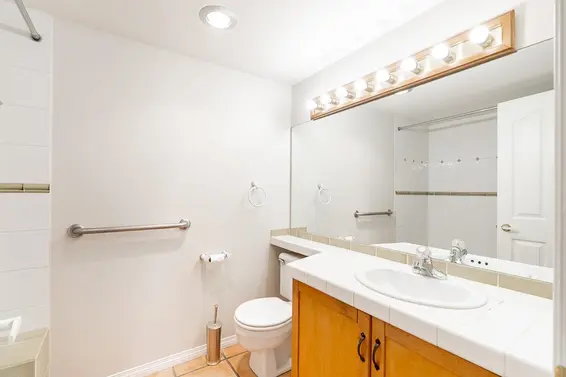 101 120 East 2nd Street, North Vancouver For Sale - image 22