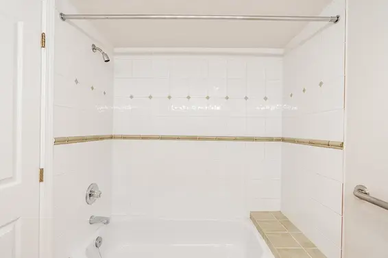 101 120 East 2nd Street, North Vancouver For Sale - image 24