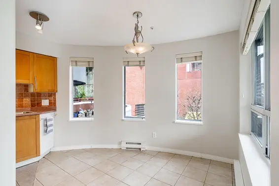 101 120 East 2nd Street, North Vancouver For Sale - image 8