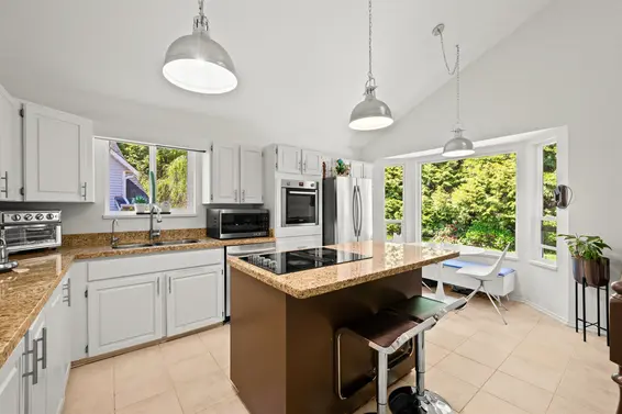 3336 Manning Crescent, North Vancouver For Sale - image 10