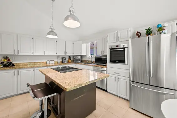 3336 Manning Crescent, North Vancouver For Sale - image 13