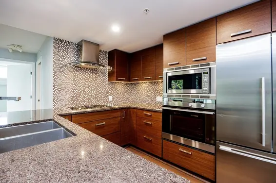 108 210 West 13th Street, North Vancouver For Sale - image 5