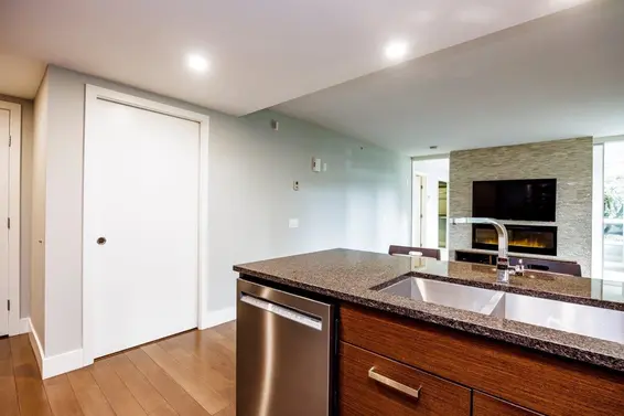 108 210 West 13th Street, North Vancouver For Sale - image 9