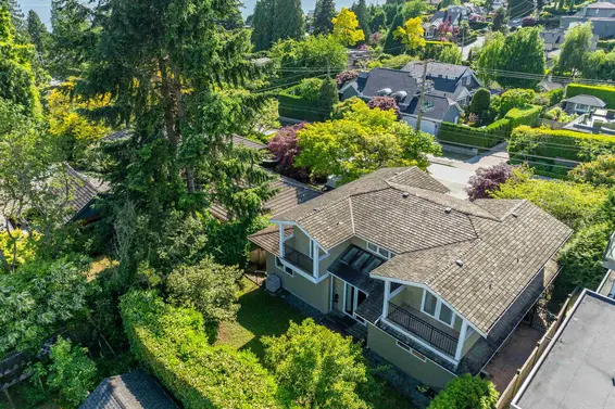 1450 25th Street, West Vancouver For Sale - image 3