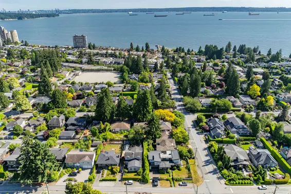 1450 25th Street, West Vancouver For Sale - image 40