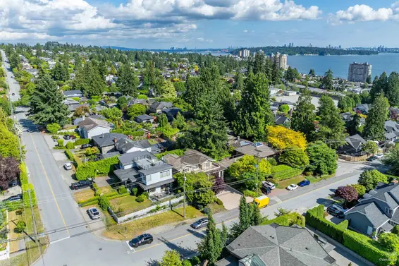 1450 25th Street, West Vancouver For Sale - image 5