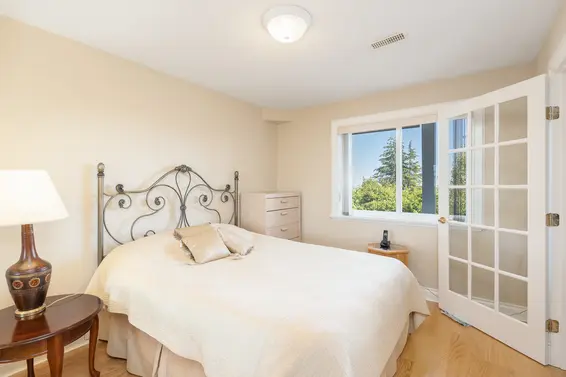 1440 Sandhurst Place, West Vancouver For Sale - image 17