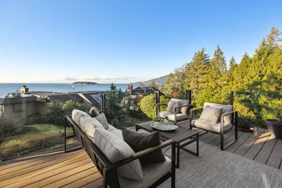 6022 Glenwynd Place, West Vancouver