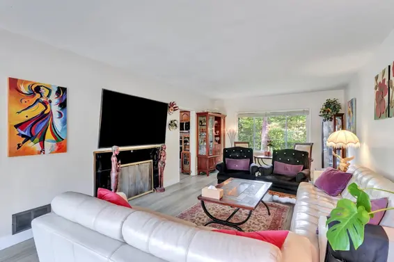 1075 Ruthina Avenue, North Vancouver For Sale - image 18