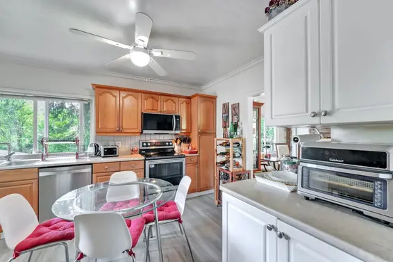 1075 Ruthina Avenue, North Vancouver For Sale - image 27