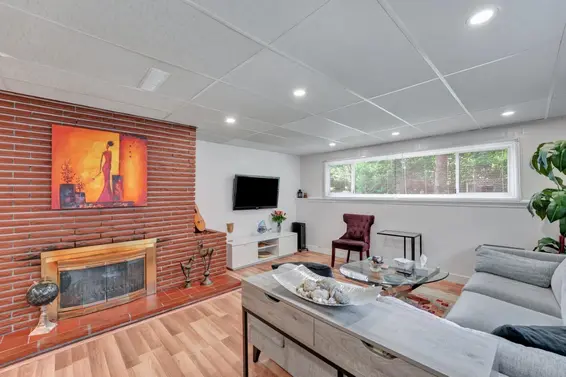 1075 Ruthina Avenue, North Vancouver For Sale - image 7
