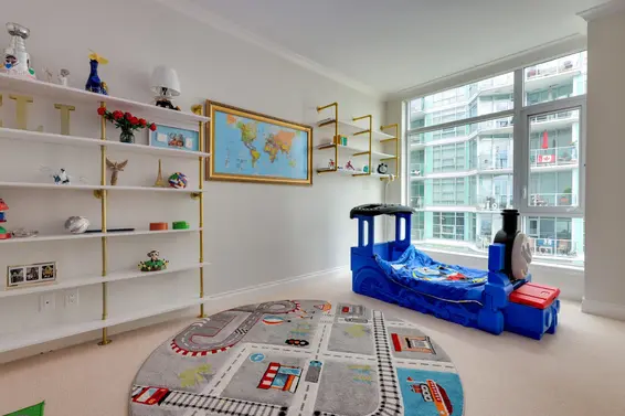 501 185 Victory Ship Way, North Vancouver For Sale - image 17