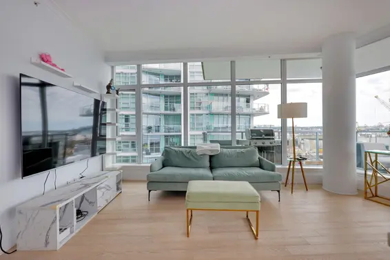 501 185 Victory Ship Way, North Vancouver For Sale - image 4