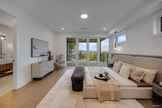 973 Adderley Street, North Vancouver For Sale - image 30