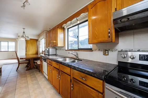2025 St. Andrews Avenue, North Vancouver For Sale - image 10