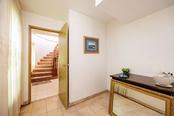 2025 St. Andrews Avenue, North Vancouver For Sale - image 28