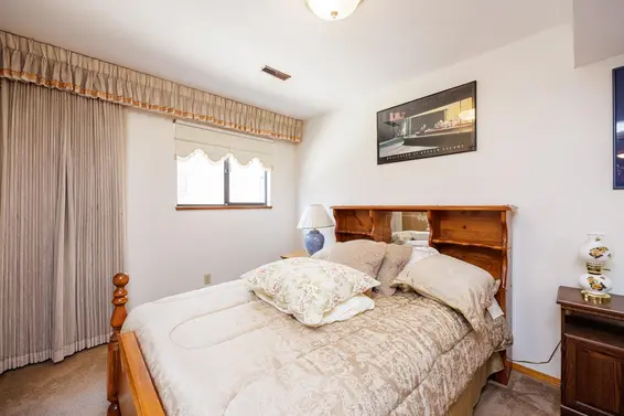 2025 St. Andrews Avenue, North Vancouver For Sale - image 37
