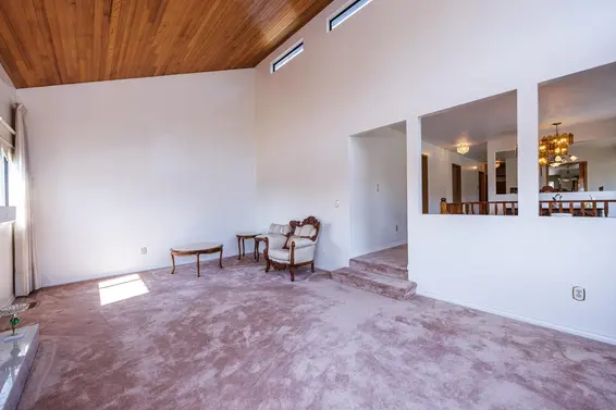 2025 St. Andrews Avenue, North Vancouver For Sale - image 7