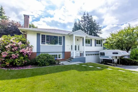 3044 Chaucer Avenue, North Vancouver