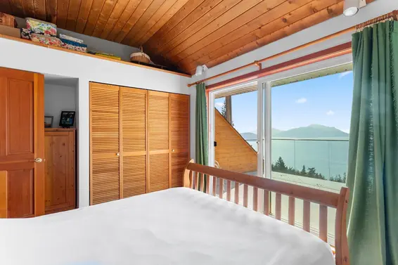 270 Mountain Drive, Lions Bay For Sale - image 17