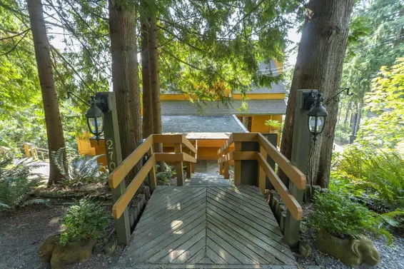 270 Mountain Drive, Lions Bay For Sale - image 3