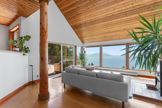 270 Mountain Drive, Lions Bay For Sale - image 4