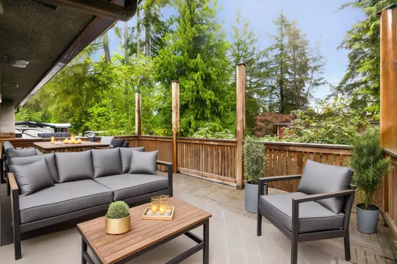 1561 Merlynn Crescent, North Vancouver For Sale - image 14