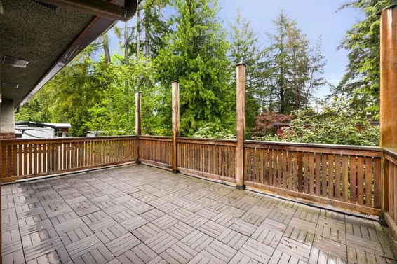 1561 Merlynn Crescent, North Vancouver For Sale - image 15