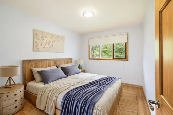 1561 Merlynn Crescent, North Vancouver For Sale - image 22