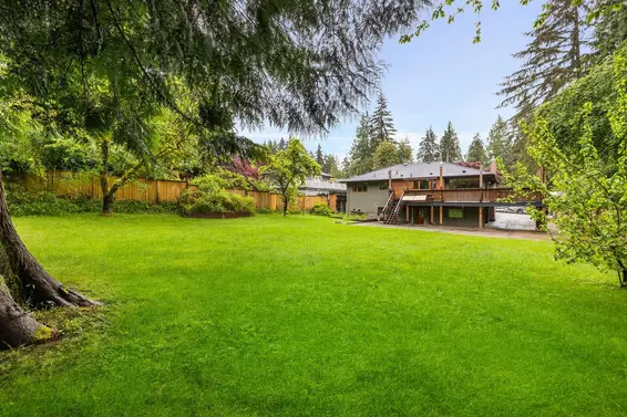 1561 Merlynn Crescent, North Vancouver For Sale - image 35