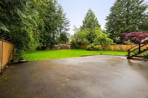 1561 Merlynn Crescent, North Vancouver For Sale - image 36